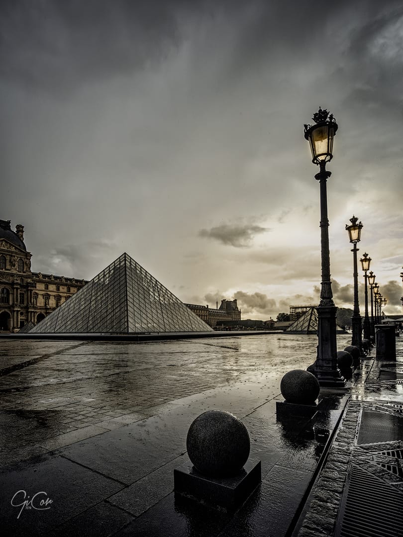 The Louvre Lamps, Paris, France