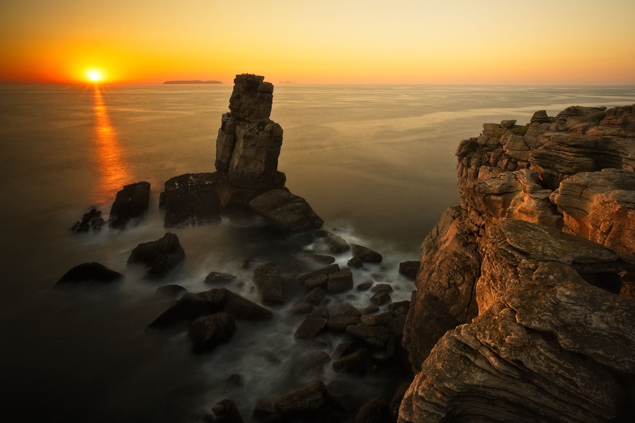 Nau dos Corvo, Portugal