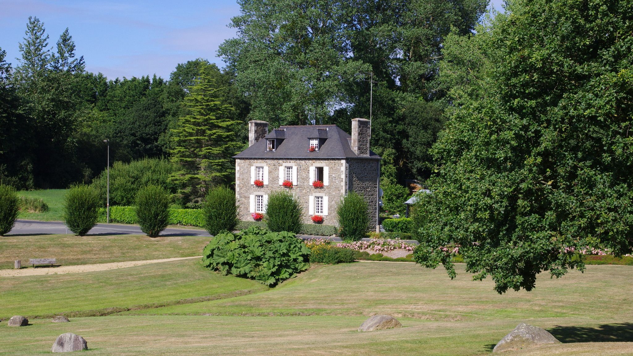 Notre Dame de l'Isle, France