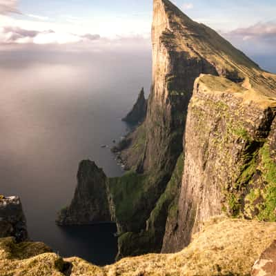 Snubbunar and Mylingur, Faroe Islands