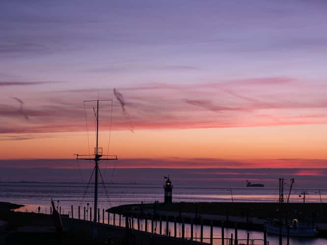 Wremen Sluice / Cutter Harbour