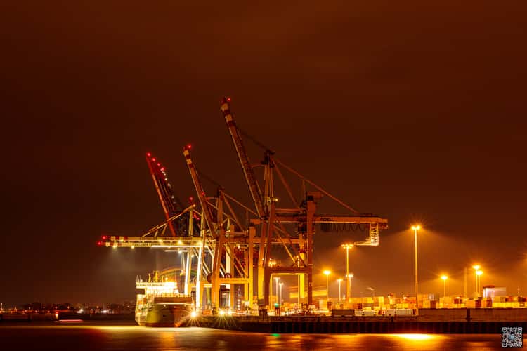 Docks
