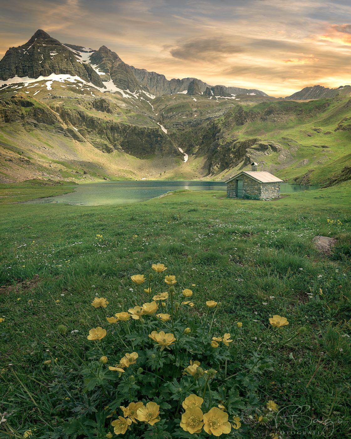 Ibón de Sabocos, Spain
