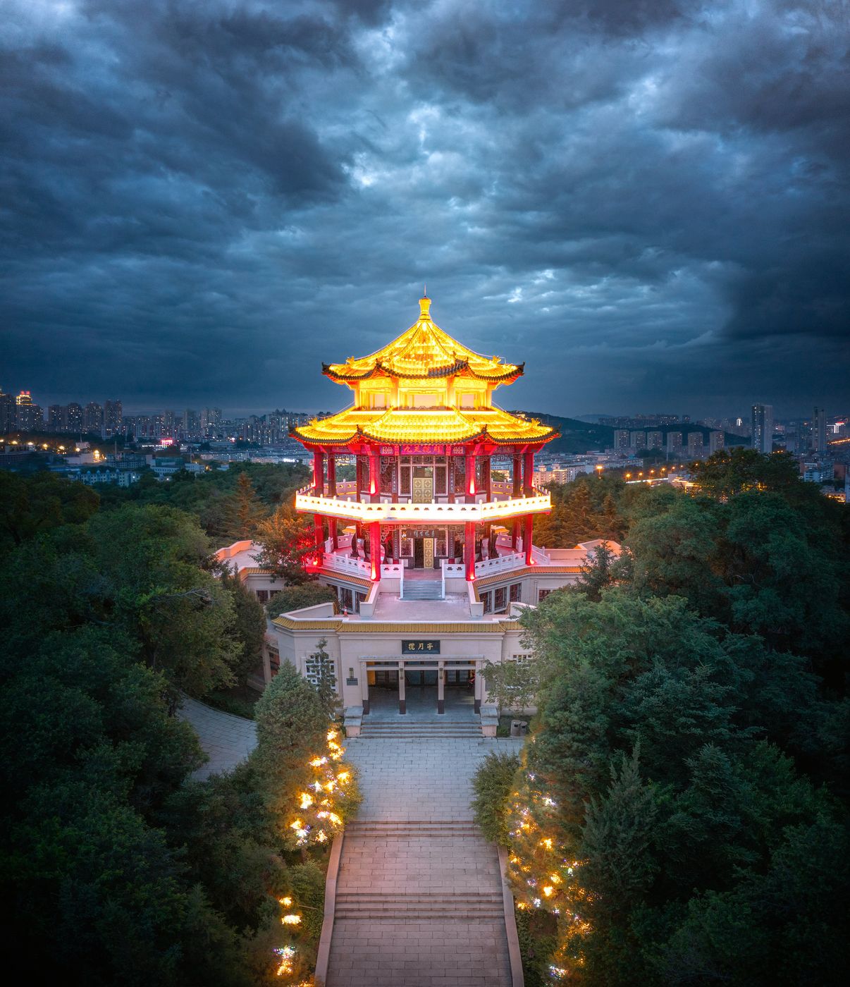 Lanyue Pavilion, China