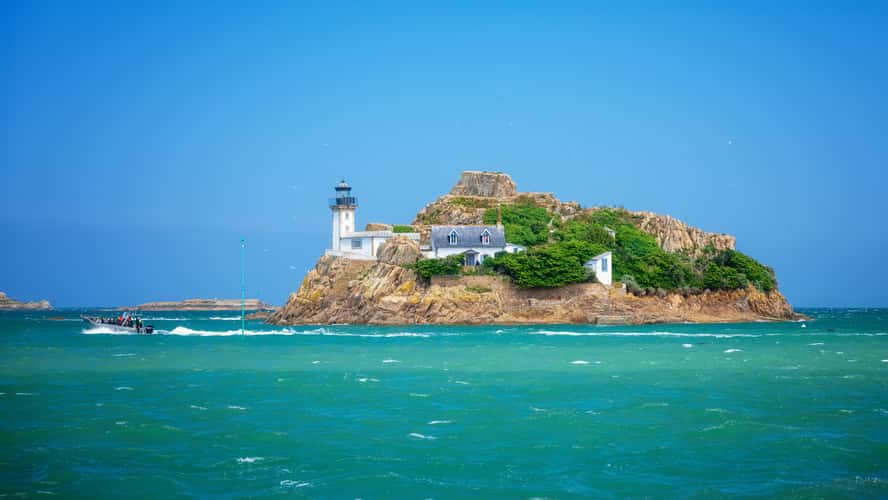 Louët island lighthouse
