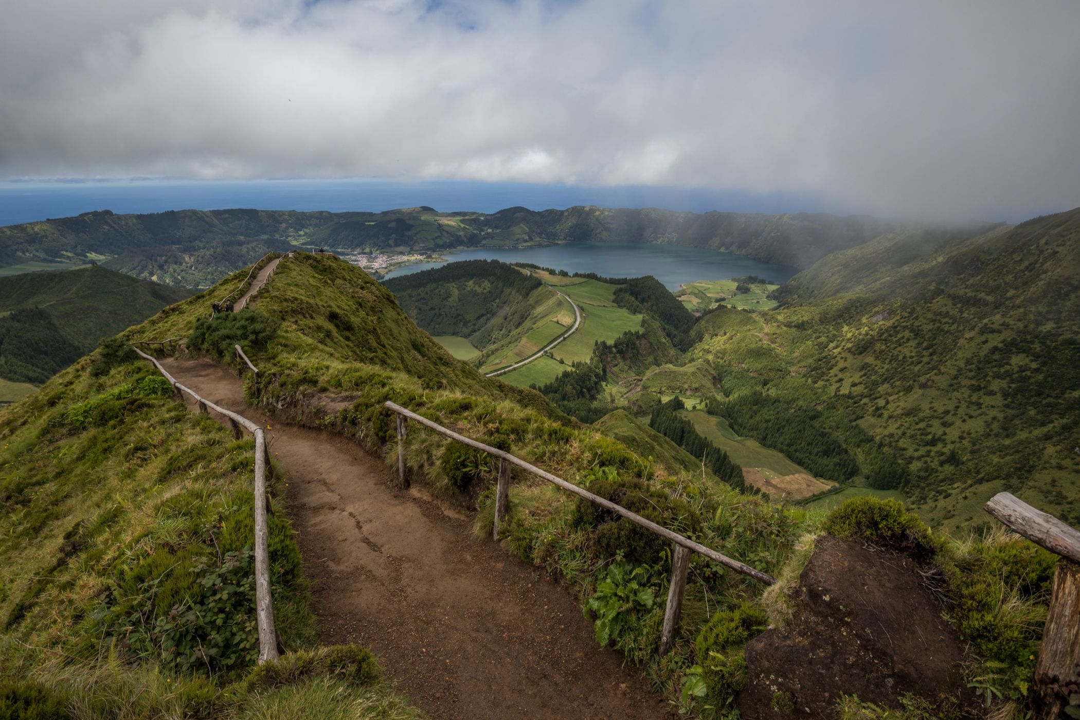 Path to Miradouro da Grota do Inferno, São Miguel, Azores, Portugal