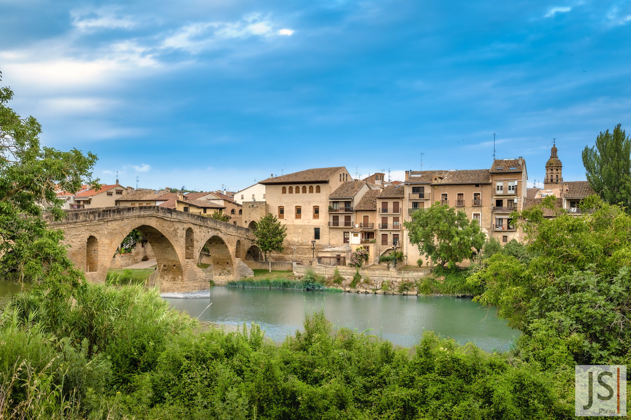 Puente romantico de Puente la Reina, Spain