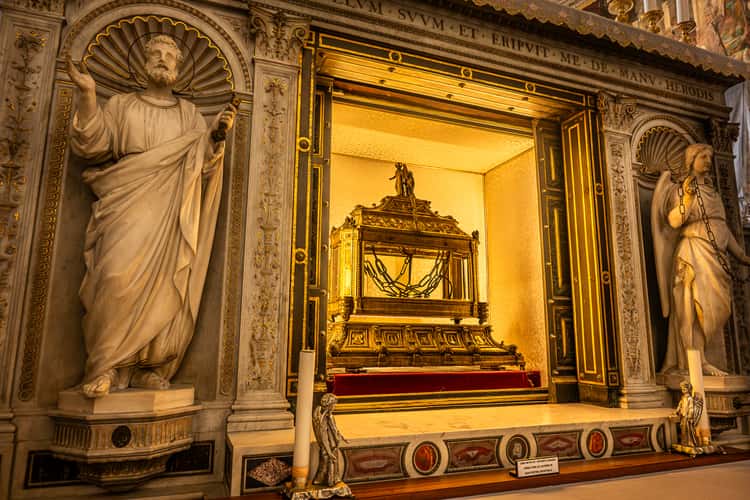 San Pietro in Vincoli (Inside), Rome