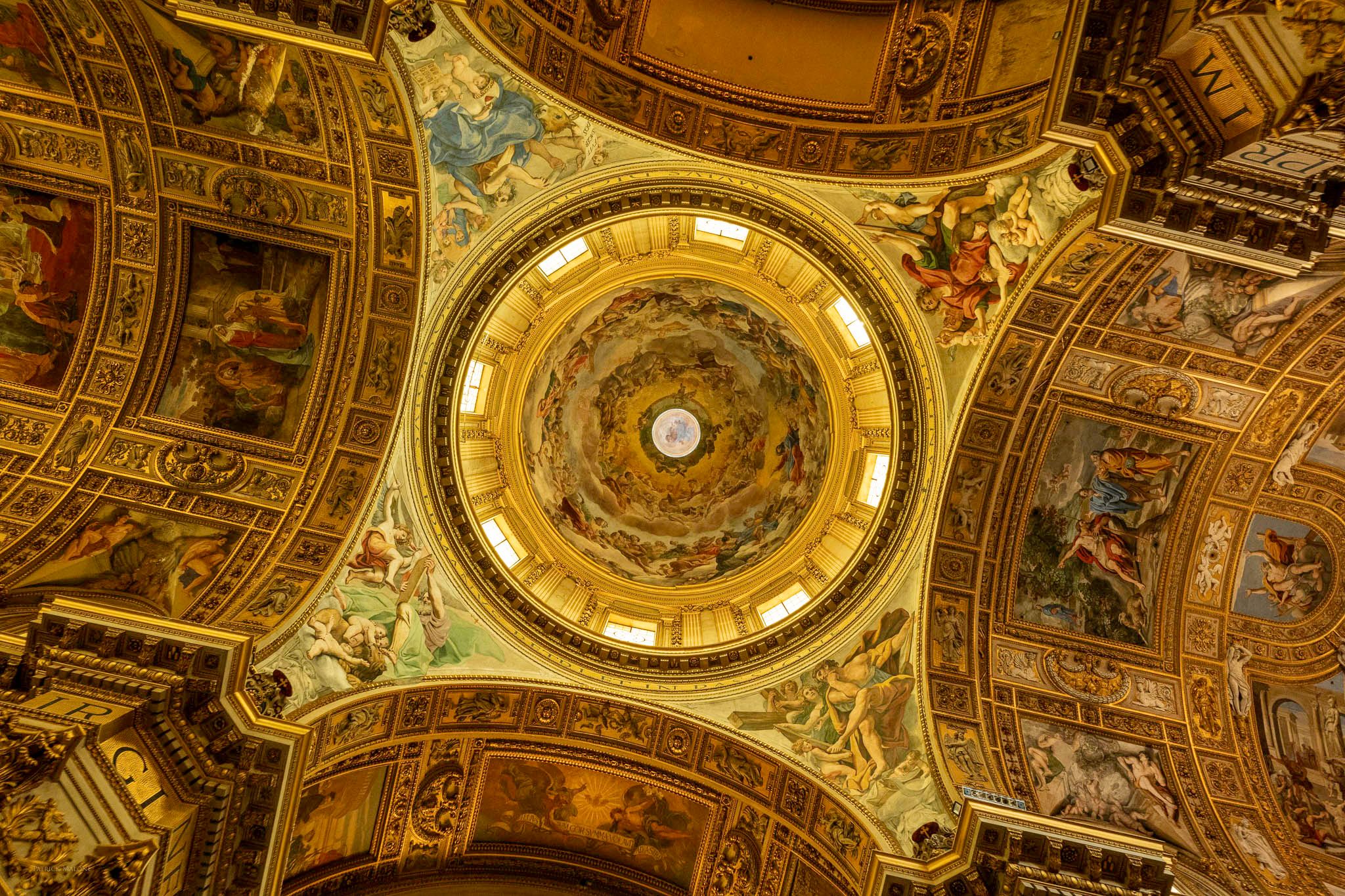 Inside Sant' Andrea della Valle Chiesa, Rome, Italy