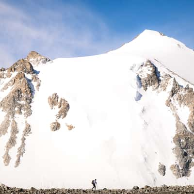 Hike to Malchin Peak (Summit), Mongolia