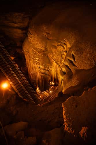 Mammoth Cave National Park Domes and Dripstones Tour