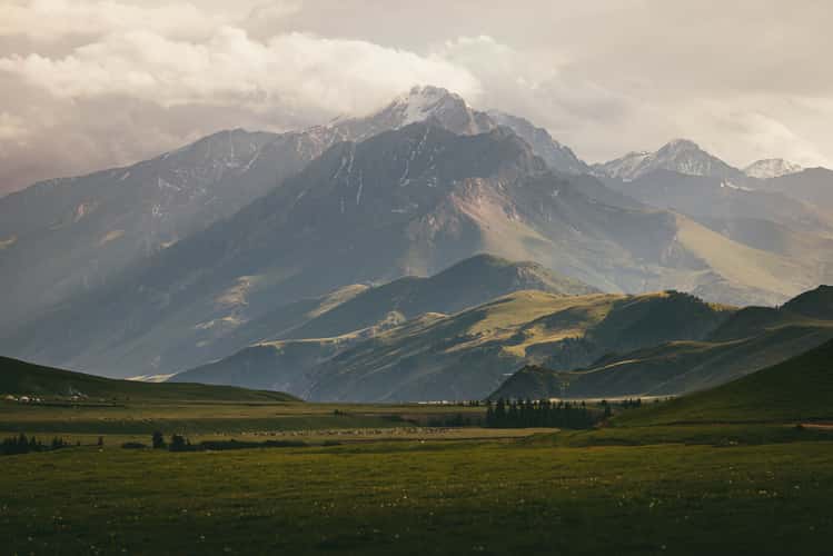 Mountain range, At Bashi Valley