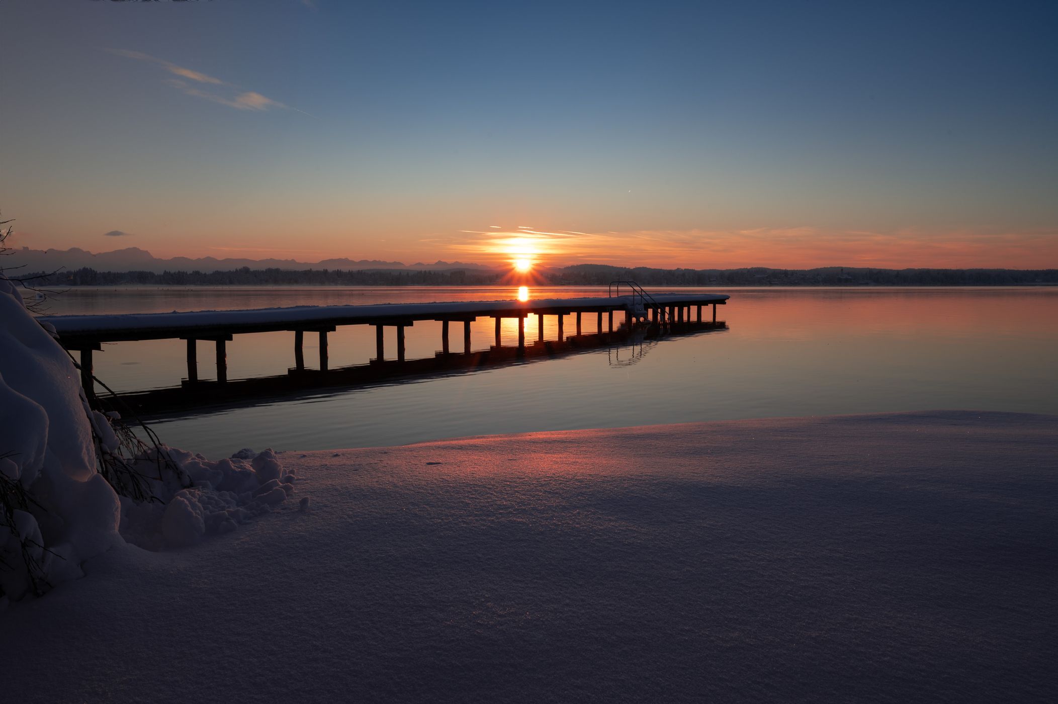 Starnberger See with view to the Alps, Germany
