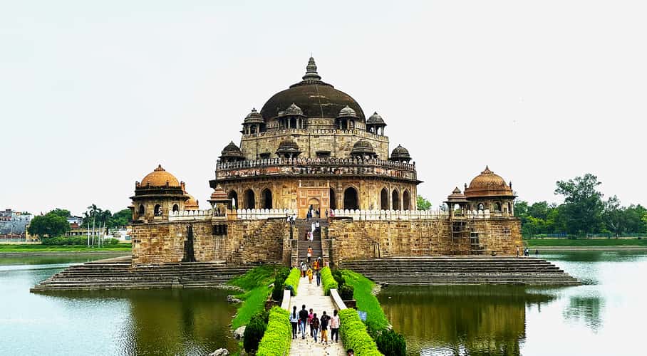 Tomb of Sher Shah Suri