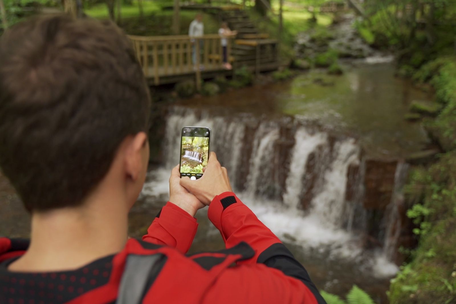 Beautiful Waterfall Photos with your iPhone