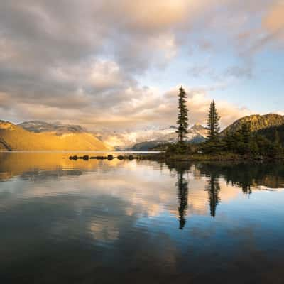 Garibaldi Lake, Battleship Island, Canada