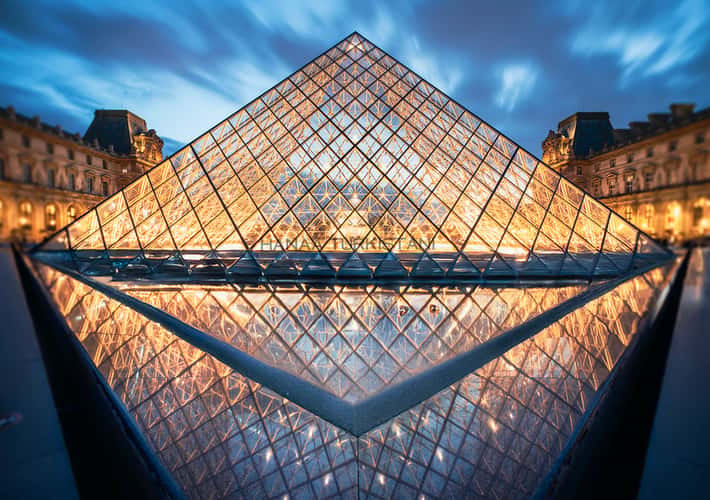 Louvre curiousity, Paris