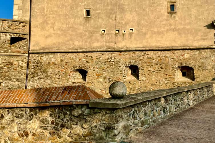 Small entrance bastion to the 'Red Stone' castle.