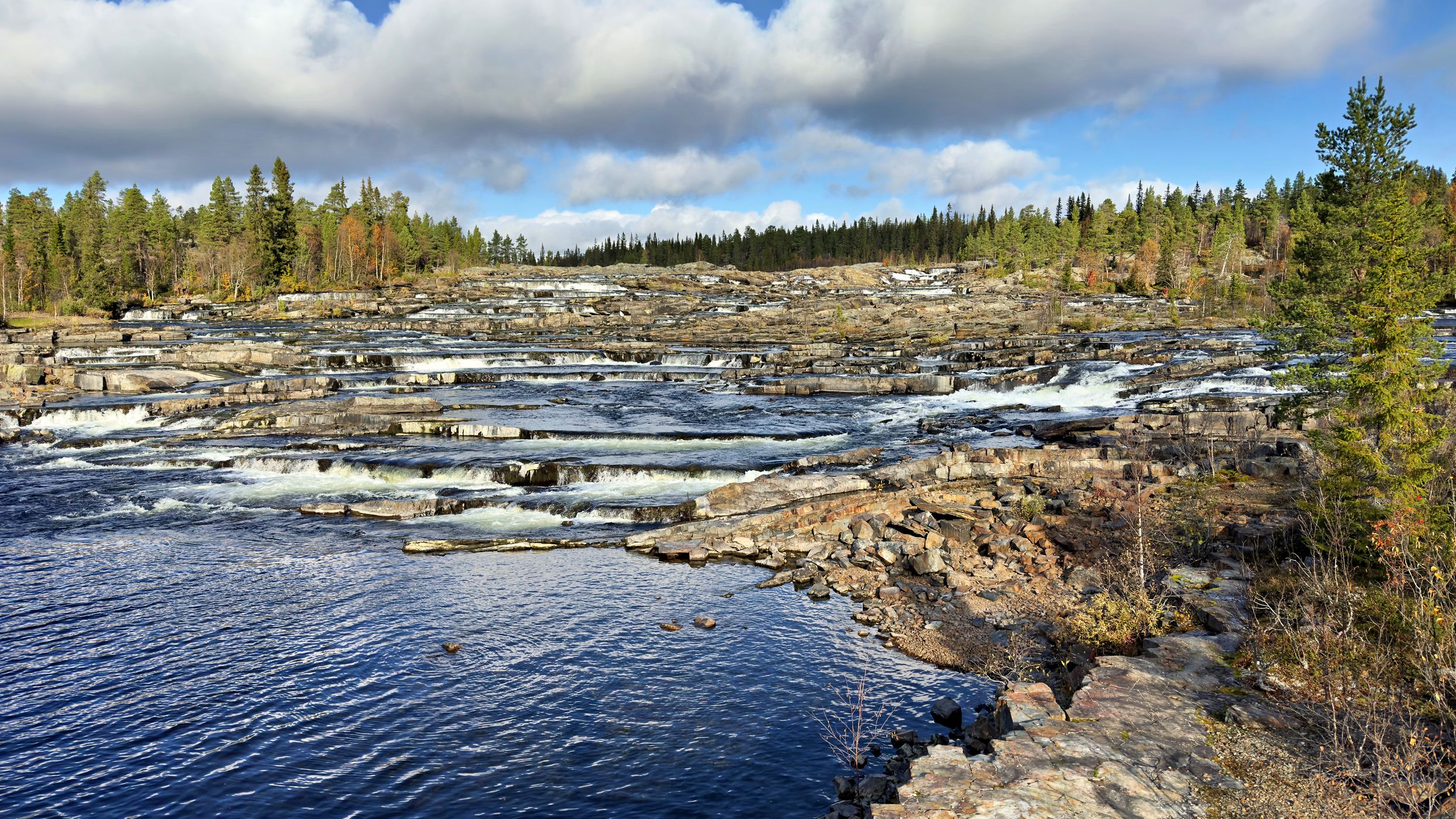 Trappstegsforsen, Sweden