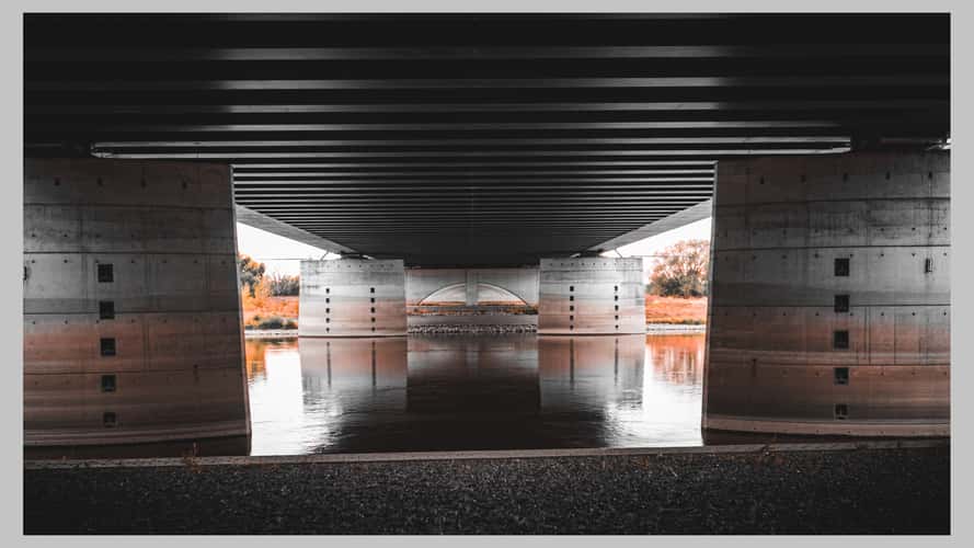 Wasserstraßenkreuz