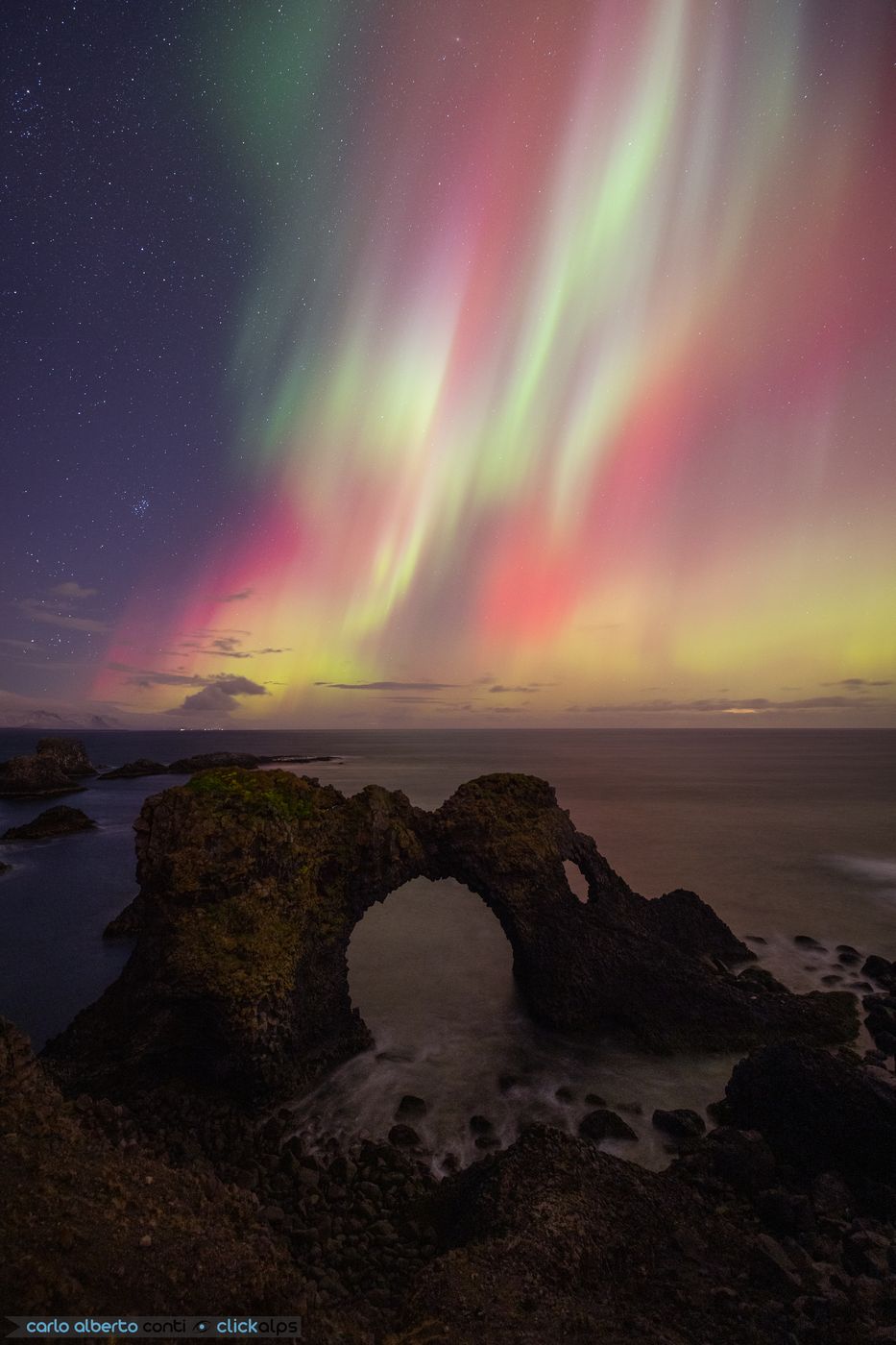 Gatklettur Stone Arch, Arnarstapi, Iceland