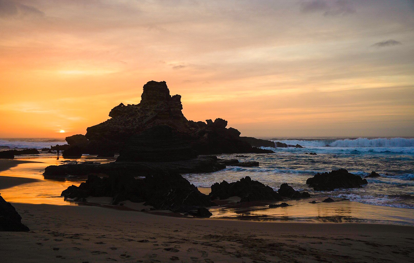 Golden Sunbeams (Praia do Castelejo), Portugal