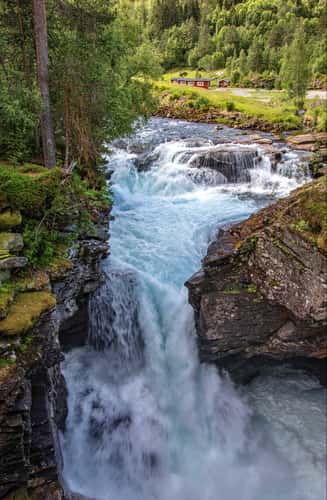 Gudbrandsjuvet, Valldal