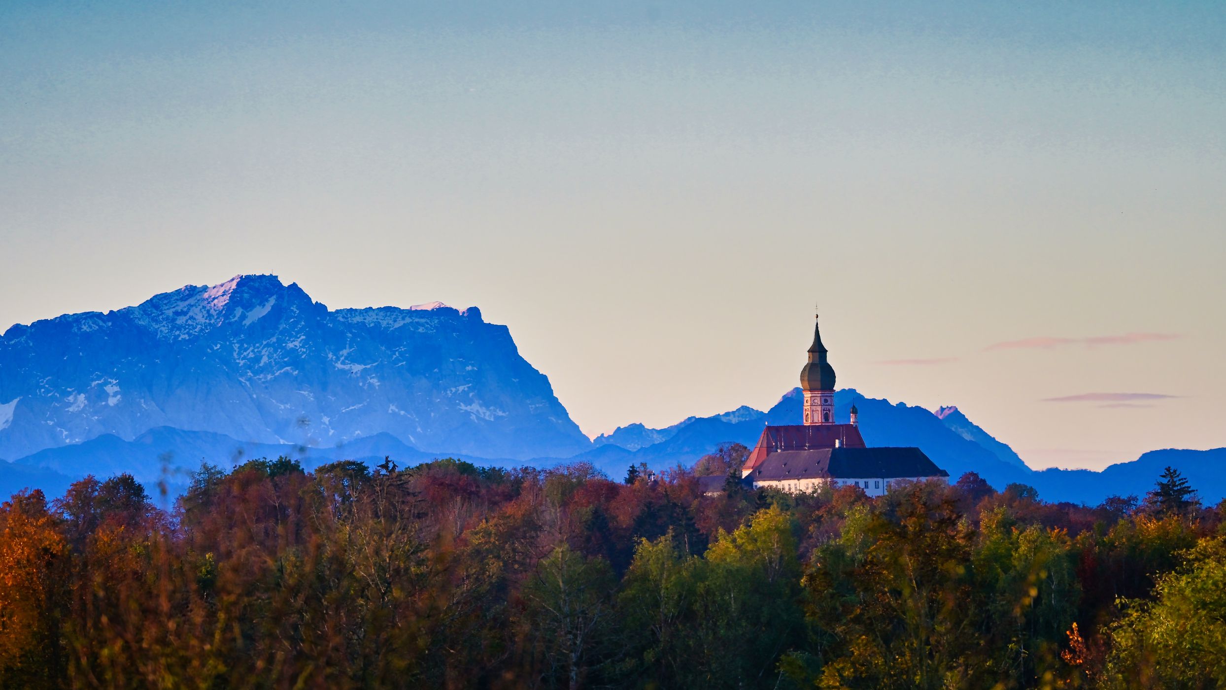 Kloster Andechs vor Zugspitze, Germany