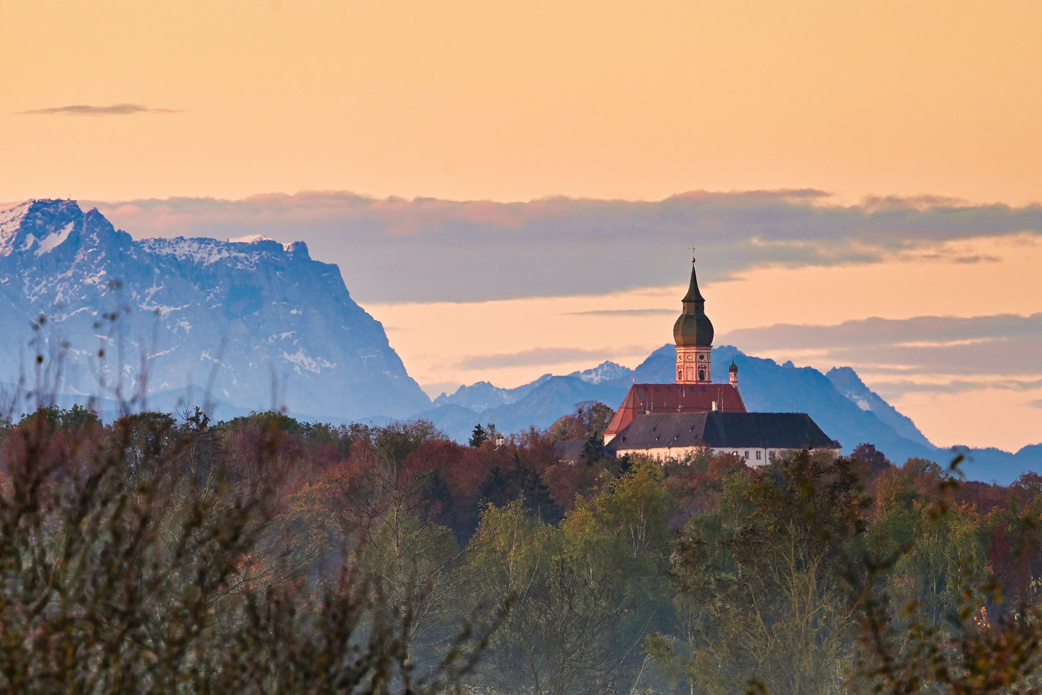 Kloster Andechs vor Zugspitze, Germany