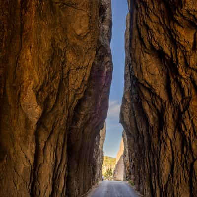 Needles Eye Tunnel, Custer State Park, South Dakota, USA