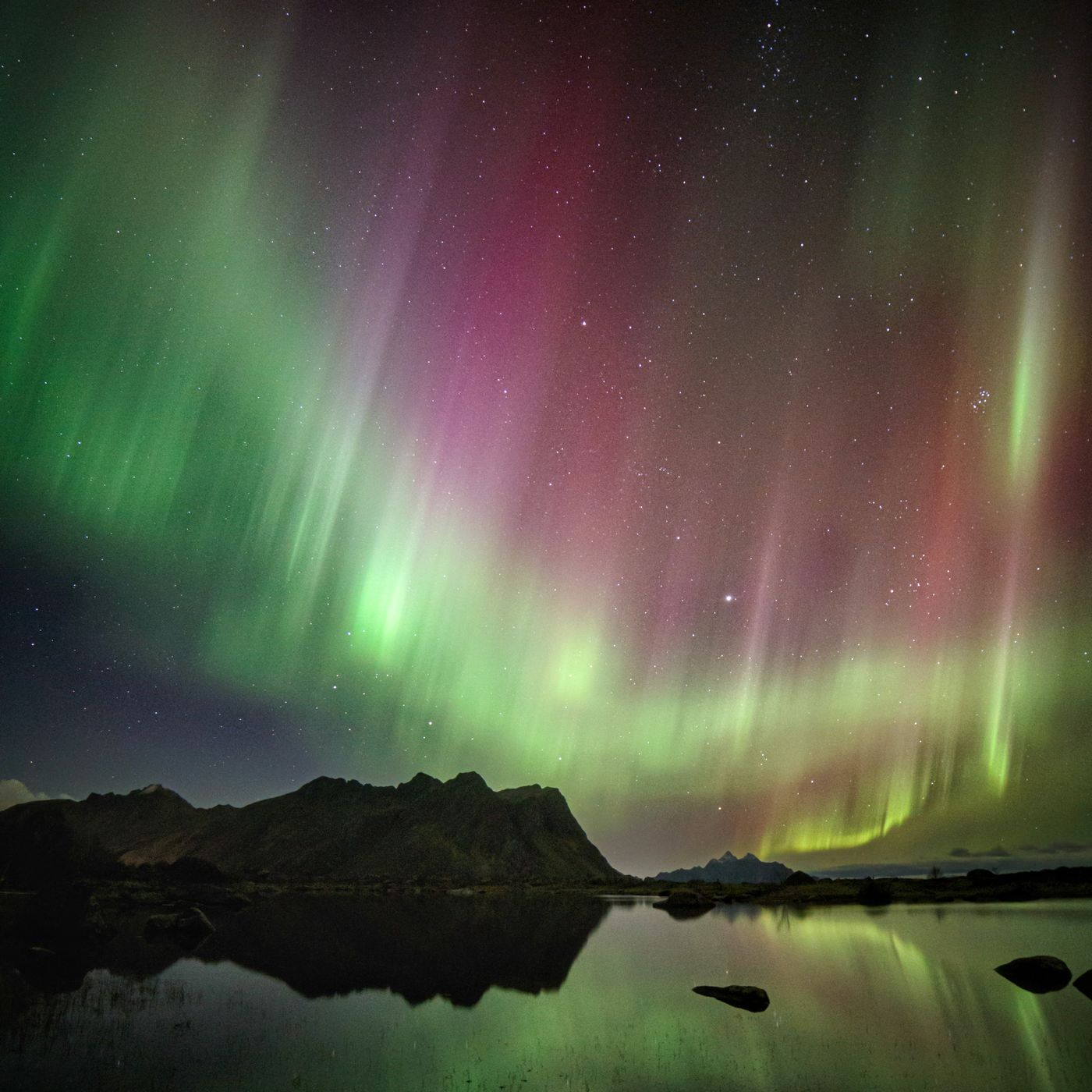 Northern lights over Trolldalen, Lofoten, Norway