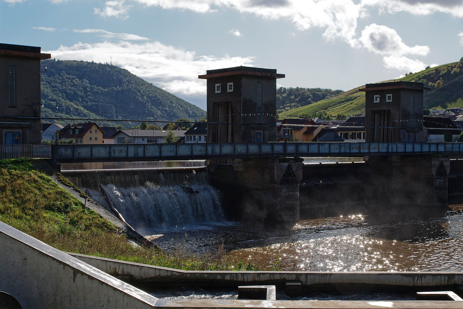 Stauwehr Niedernhausen, Germany