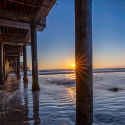 Under Santa Monica Pier, USA