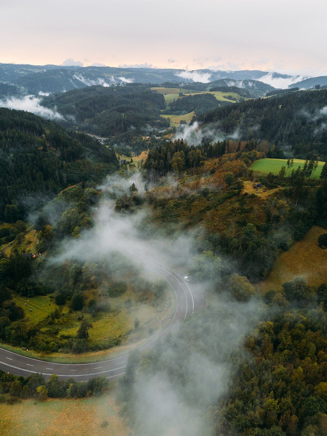 B33 Winding Road (Drone), Germany