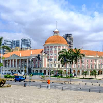 Banco Nacional de Angola, Angola