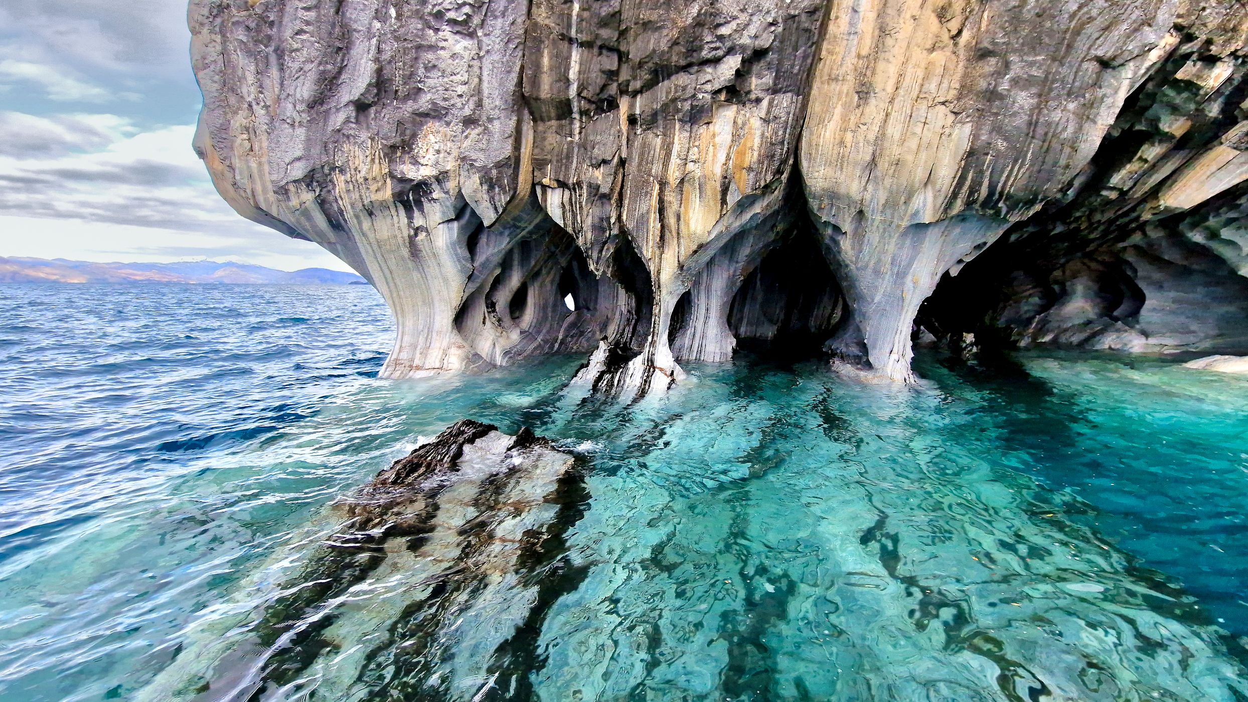 Capillas de Mármol, Chile