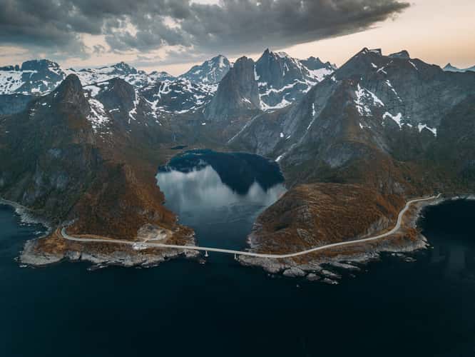 Djupfjorden (Drone), Lofoten
