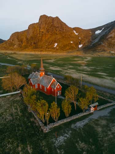 Flakstad Kirkje (Drone)
