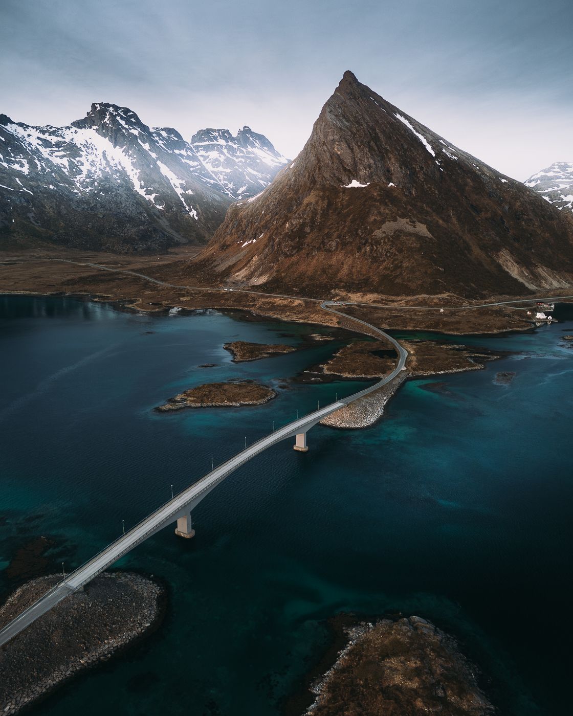 Flakstadbruene (Drone), Norway