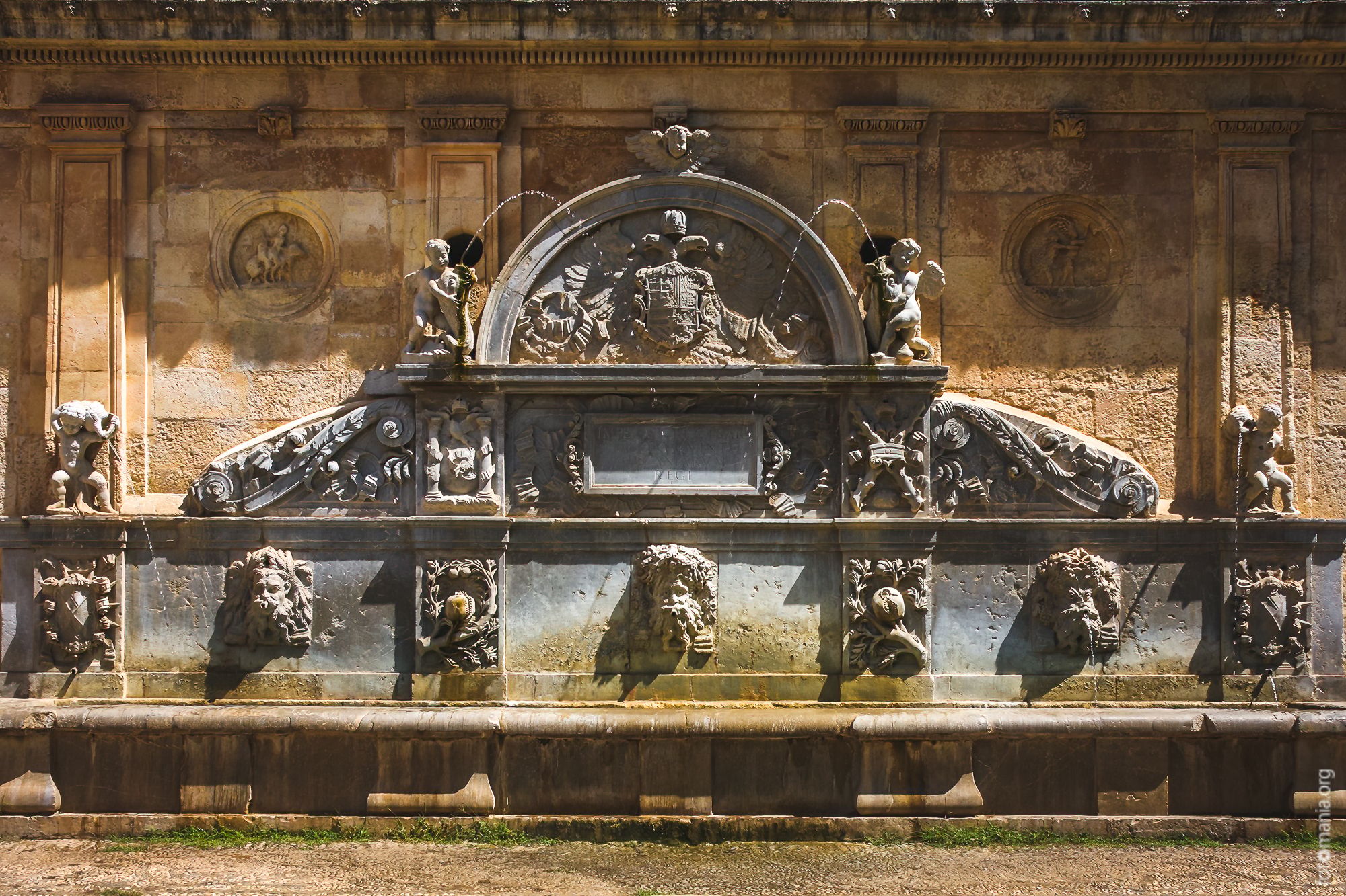 Fountain Pilar de Carlos V, Granada, Spain