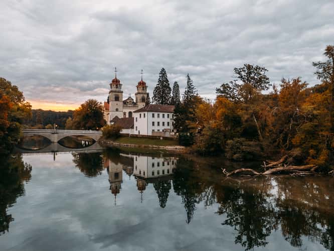 Klosterkirche Rheinau (Drone)