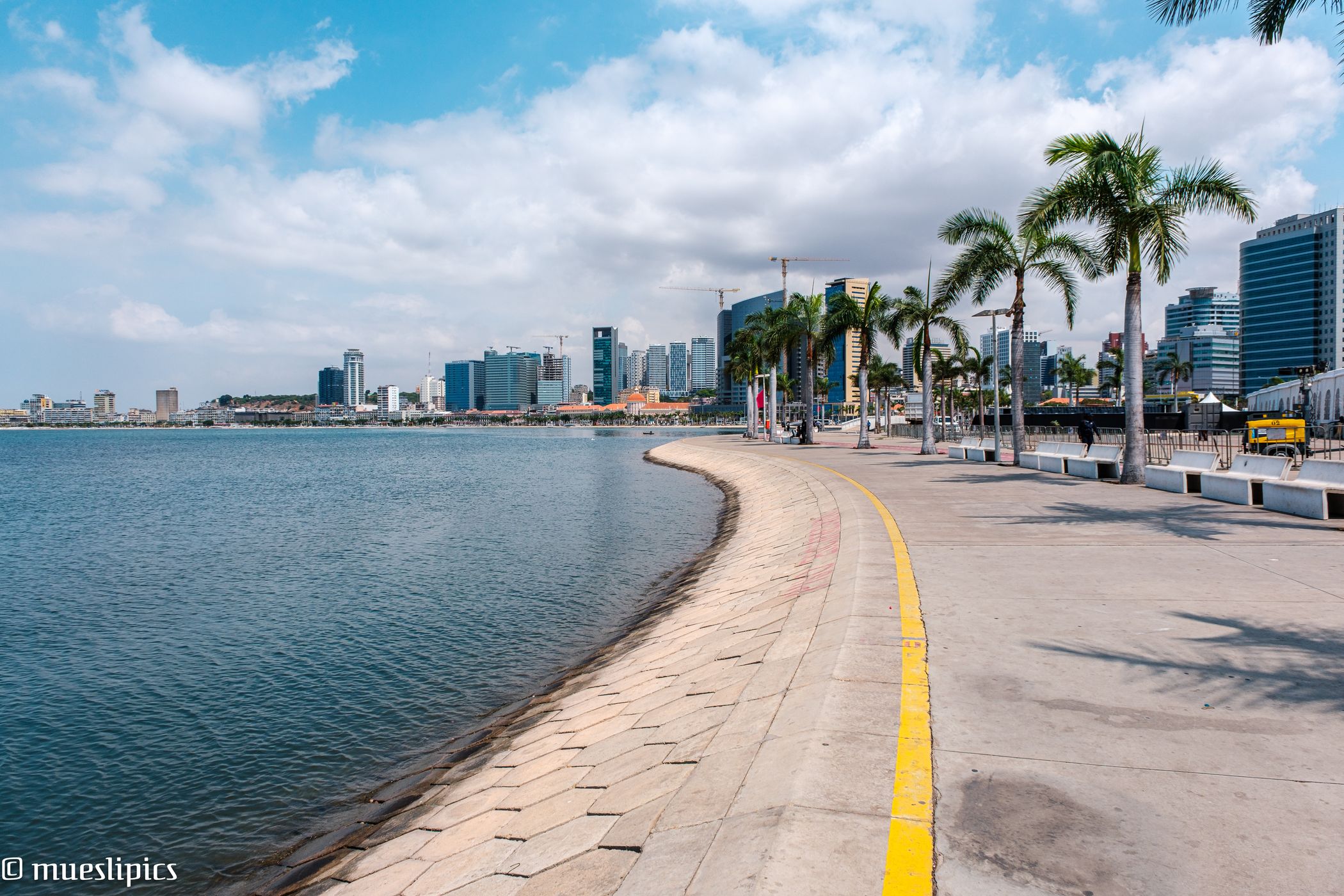 Marginal / Av. 4. de Fevereiro, Angola