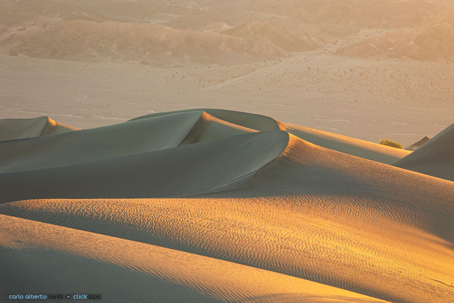 Mesquite Flat Sand Dunes, Death Valley, USA