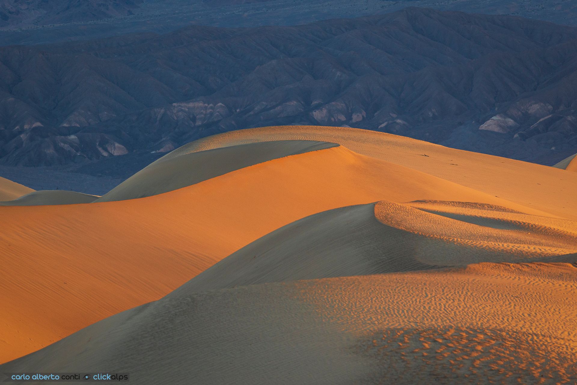 Mesquite Flat Sand Dunes, Death Valley, USA