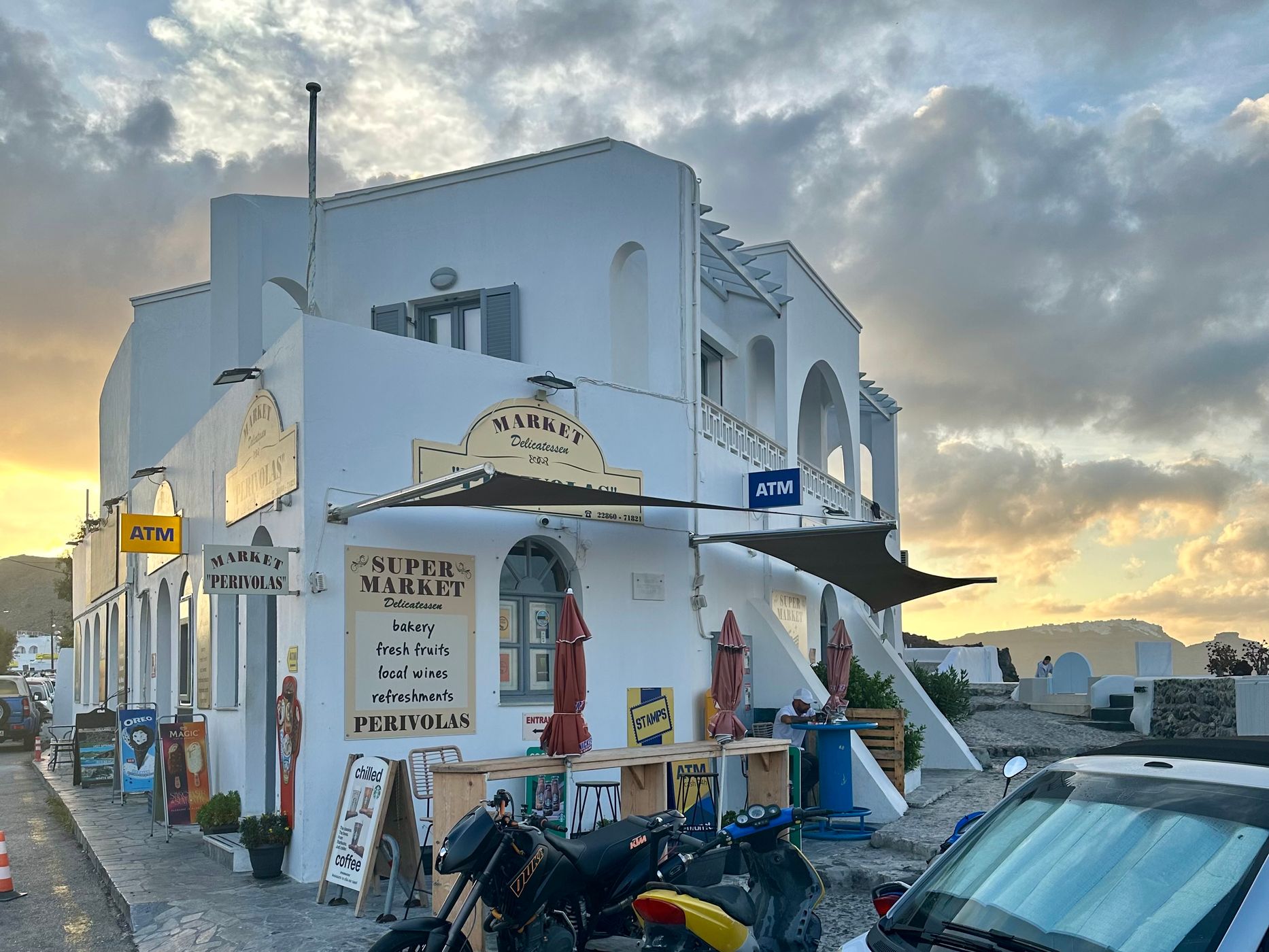 Oia to Fira hike, Greece