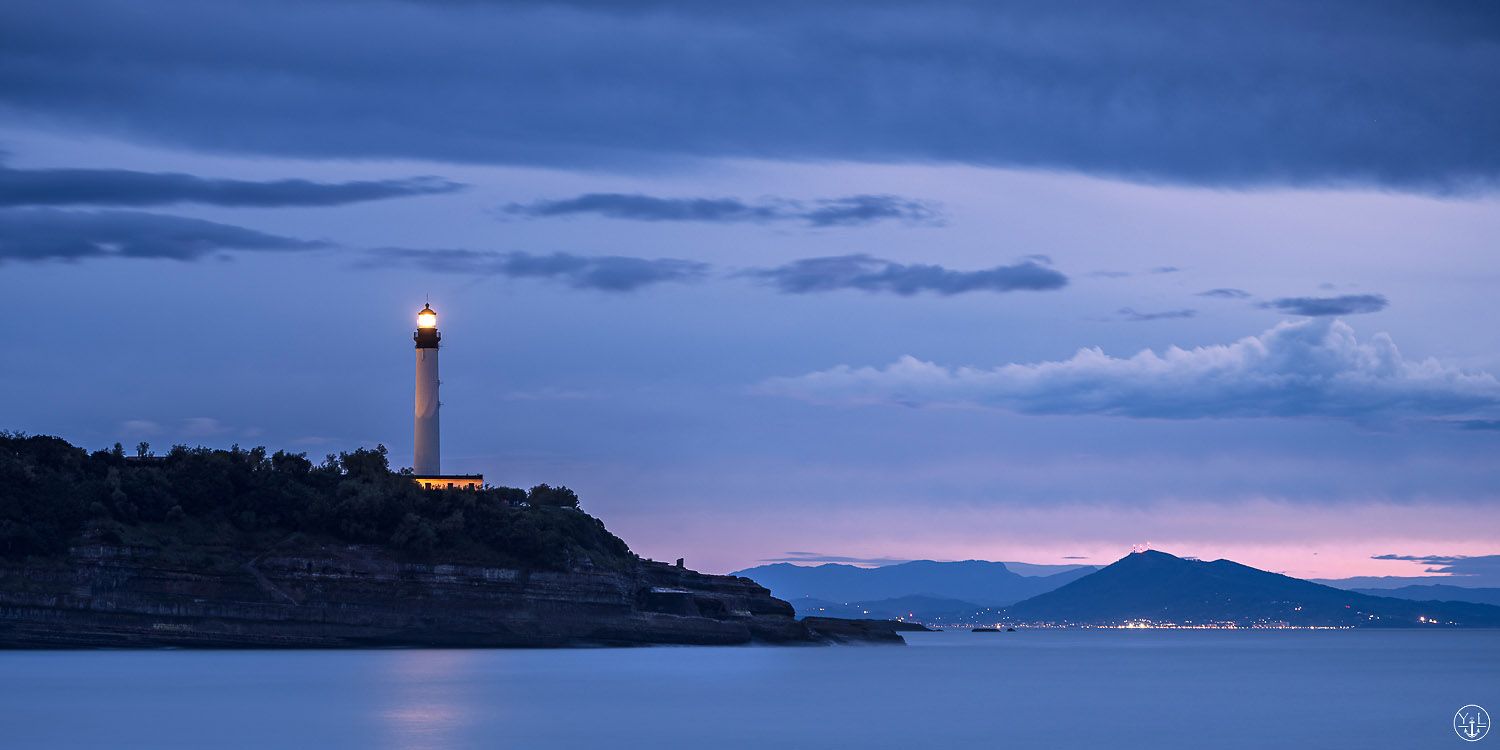 Phare de Biarritz - Plage de la Chambre d'Amour, France