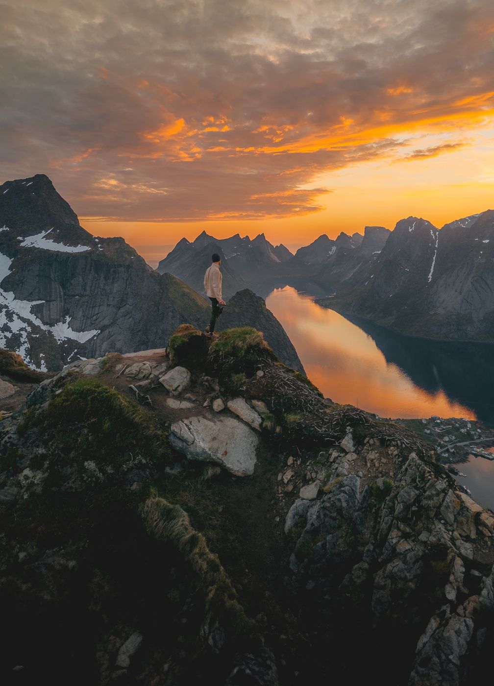 Reinebringen (Drone), Norway