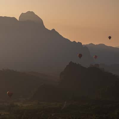 Silver Cliff Viewpoint, Lao