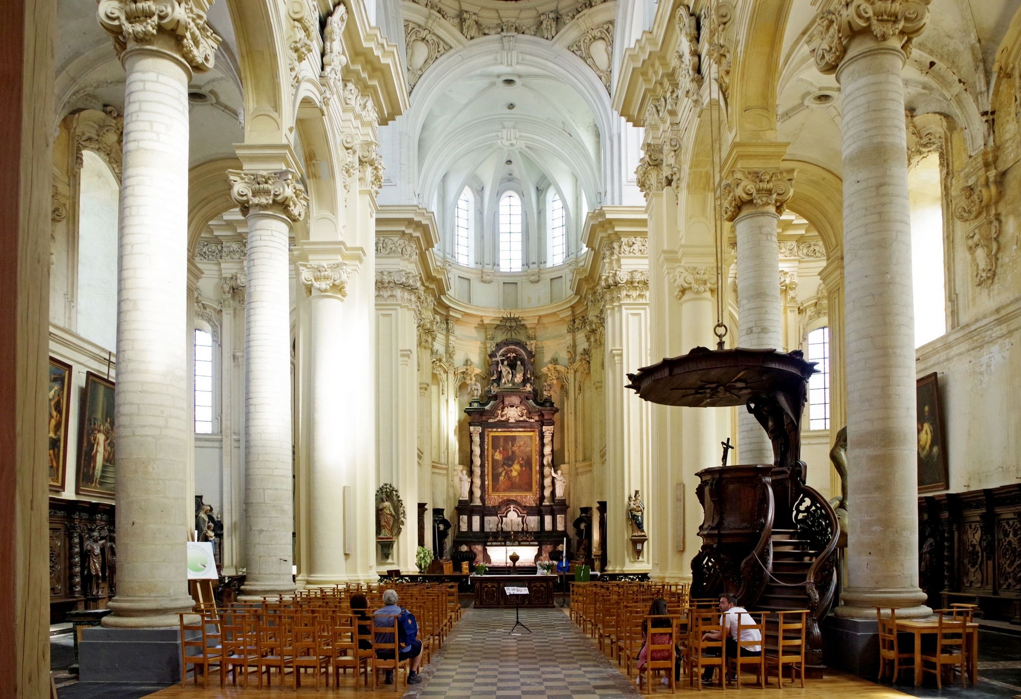Sint Michielschurch interior, Belgium