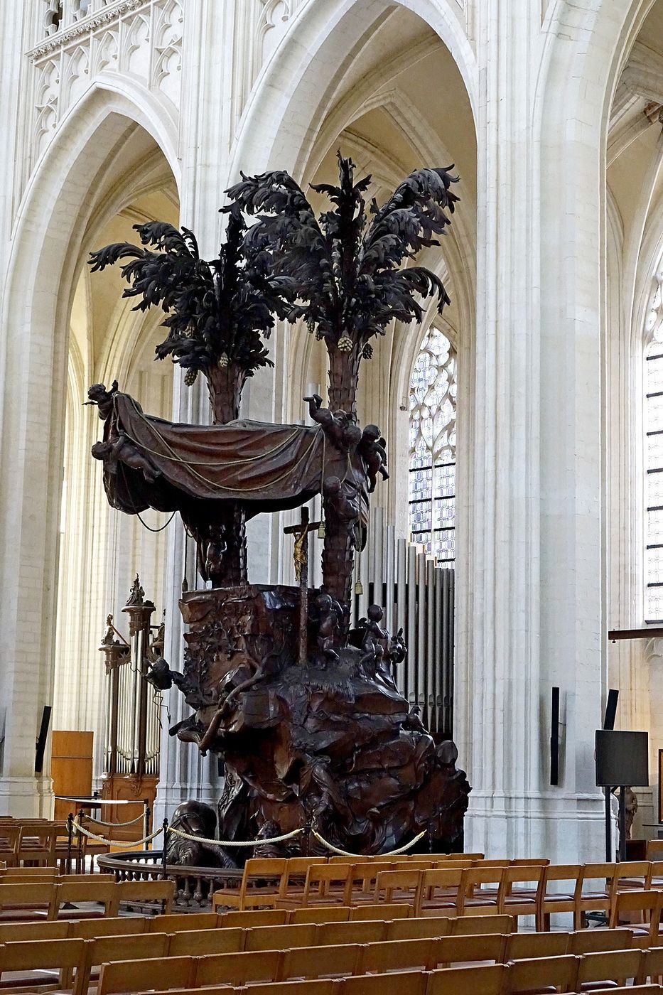 Sint-Pieterskerk interior, Belgium